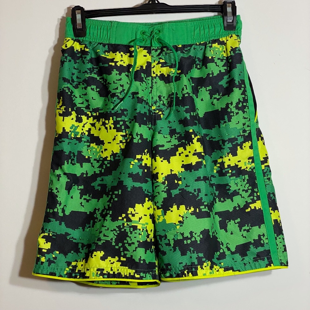 Nike Boy's Swim Trunks Bathing Suit Digital Camo Green Yellow Size M